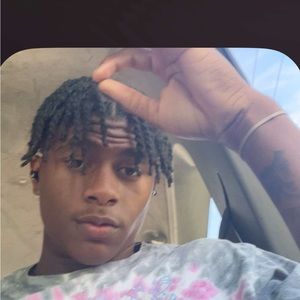 Meet your Posher, Cameron